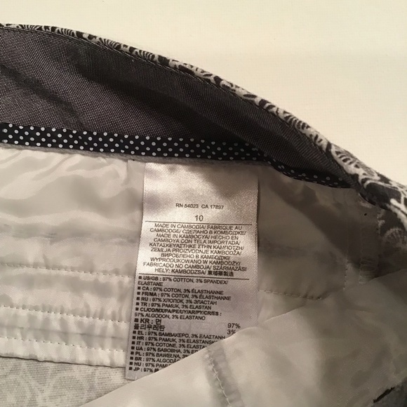 BANANA REPUBLIC ladies shorts bicycles size 10 - Picture 3 of 6